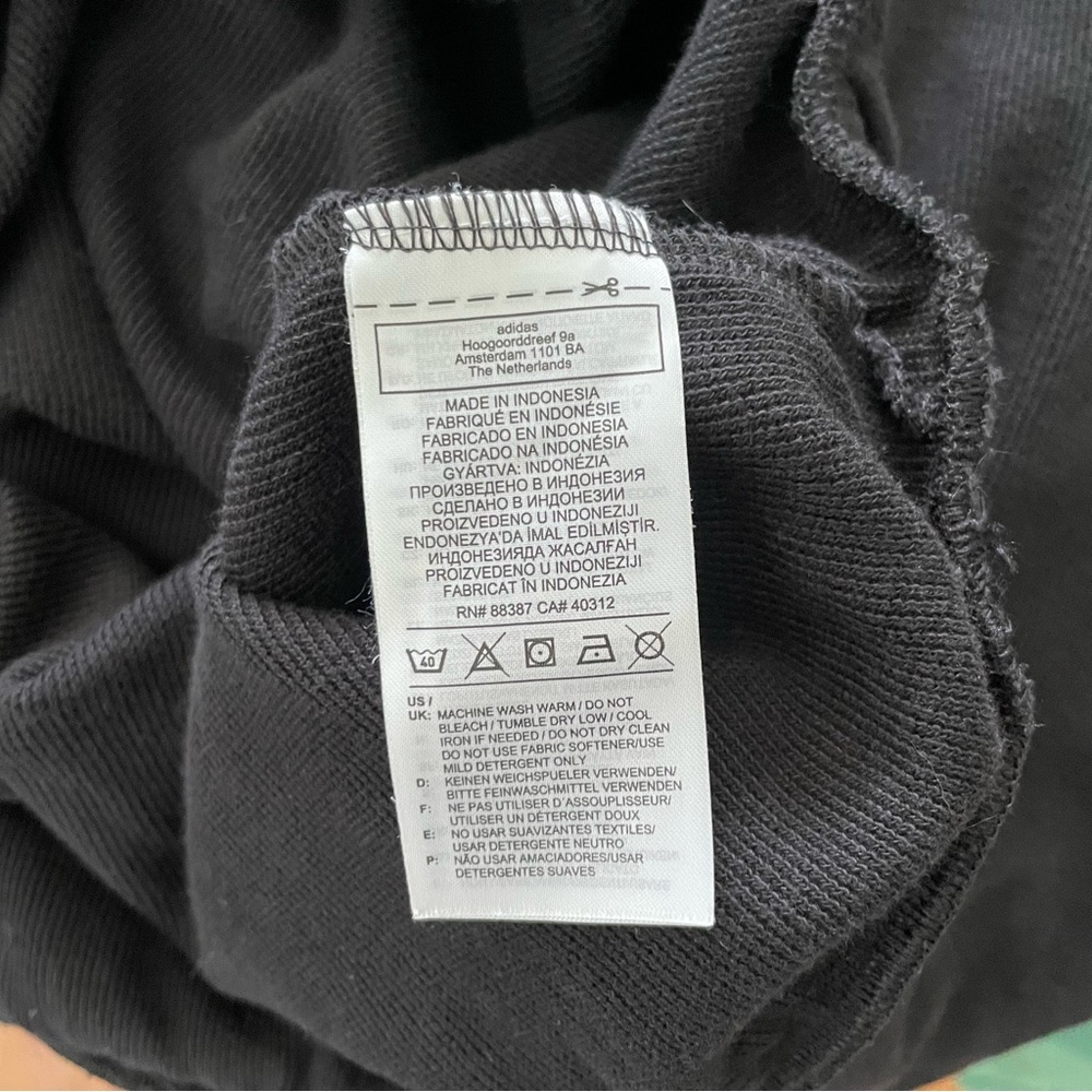 Adidas Women's Cropped Black Crewneck Sweatshirt LARGE - Picture 10 of 10